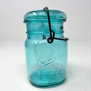 Vintage BALL IDEAL Blue Wire
Mason Jar Glass Lid Bicentennial Celebration Pint